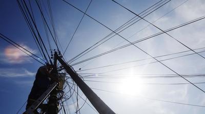 Цената на струјата во Македонија стигна до 550 евра за мегаватчас, а во Србија 700 евра